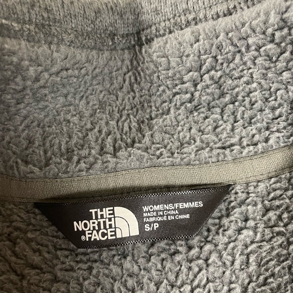 The North Face Women’s Gray Pullover Fleece Quarter Zip Size Small - Picture 5 of 13